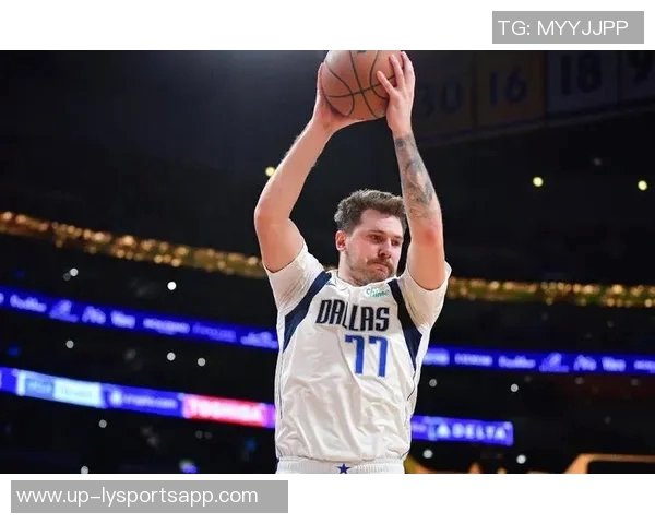 浓眉增重显实力东契奇瘦身展决心达拉斯球队伙食成焦点